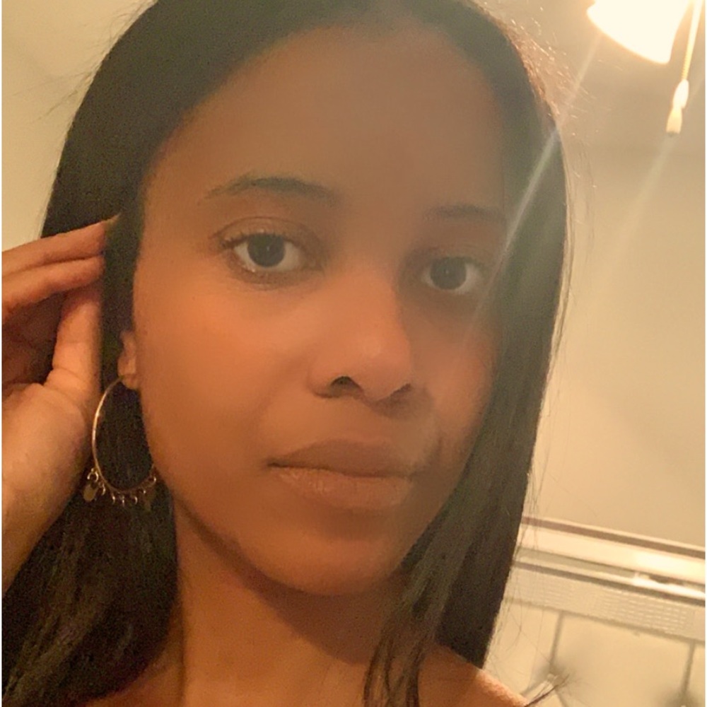 Meet your Posher, Zari